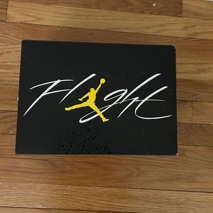 Air JORDAN 4 Retro Thunder